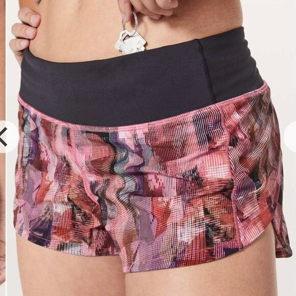 Lululemon Pants - Lululemon Women's Speed Up Short 2.5"
Sun Dazed Multi Pink/Super Dark 8 Running